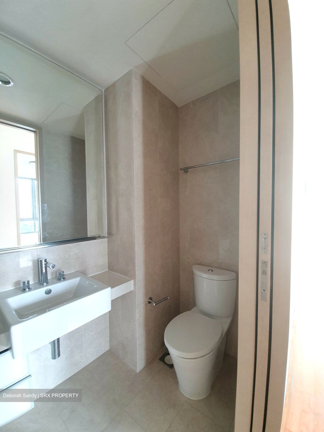 RiverGate (D9), Apartment #589913521